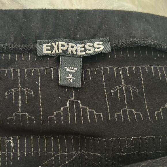 Express Black Sequin Mini Skirt Gold and Silver Metallic Sequins Sz M - Picture 2 of 4